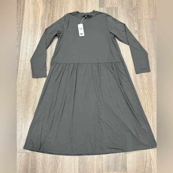 SOLD- NWT Eileen Fisher Midi Dress Fine Jersey Shirred Gray Women’s Size small - Picture 3 of 16